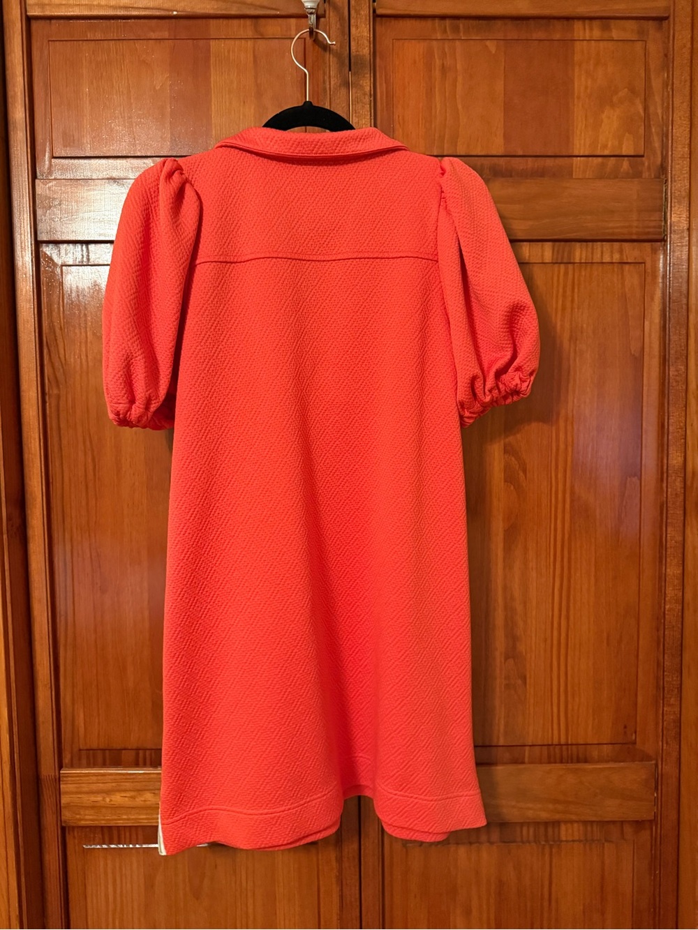 Mary Square Andie Dress
Coral Puff-Sleeve Shift Dress - Women - Picture 4 of 4